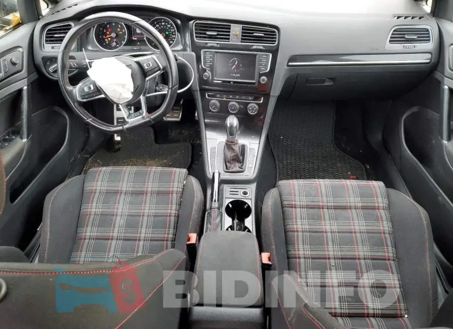 3VW4T7AUXHM025707 Photo# 8