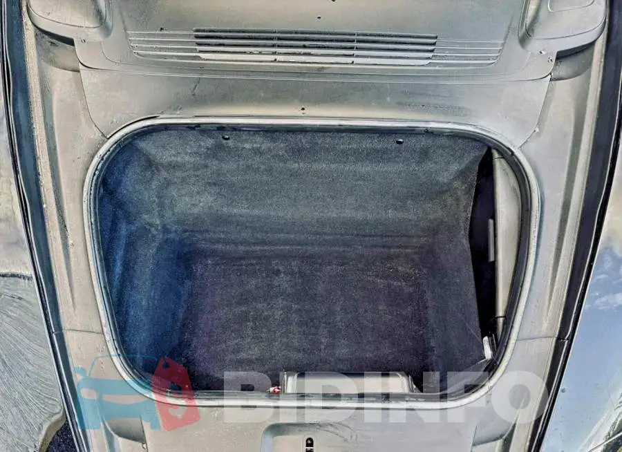 WP0CB2A93LS262748 Photo# 7