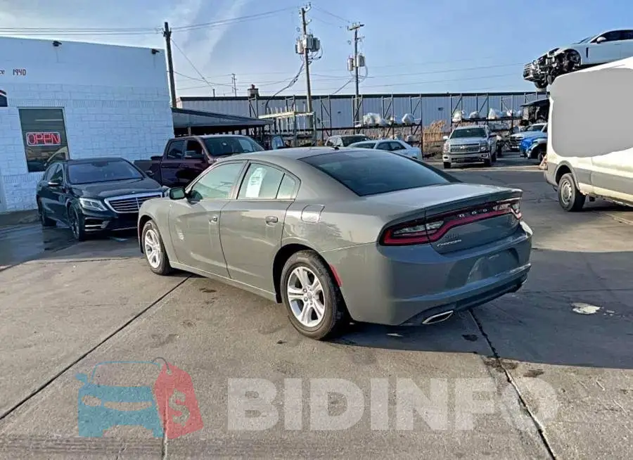 2C3CDXBG8KH699143 Photo# 3