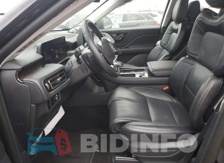 5LM5J7XC0SGL22832 Photo# 7