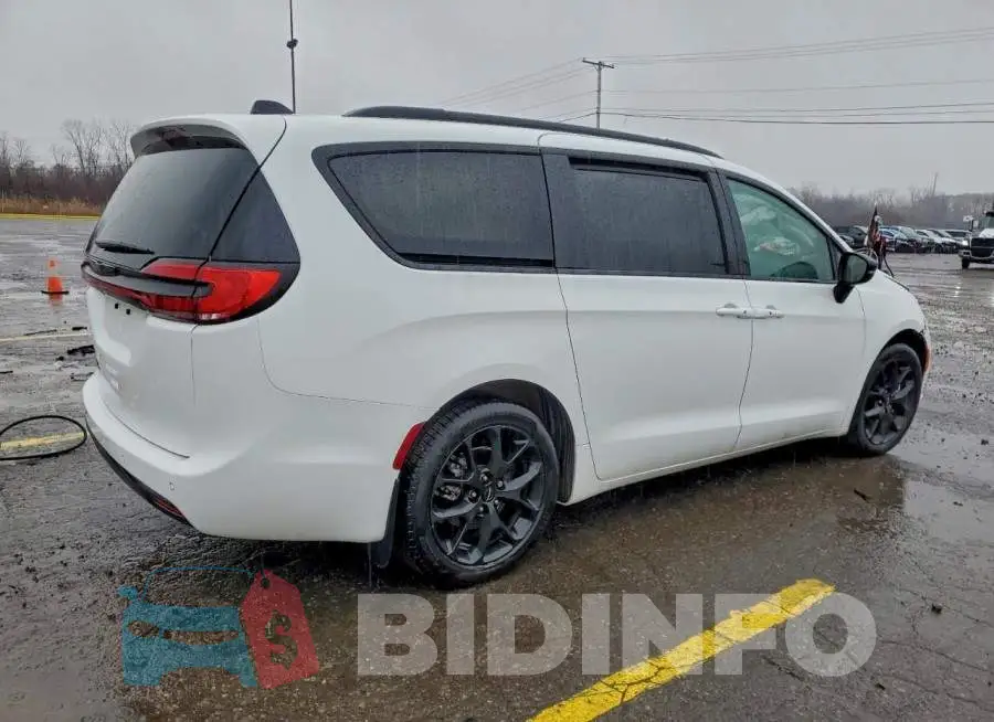 2C4RC1BG1RR180669 Photo# 3