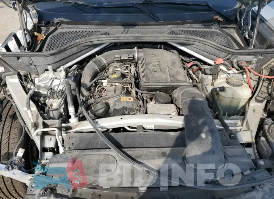 5UXKR0C52H0V66340 Photo# 11