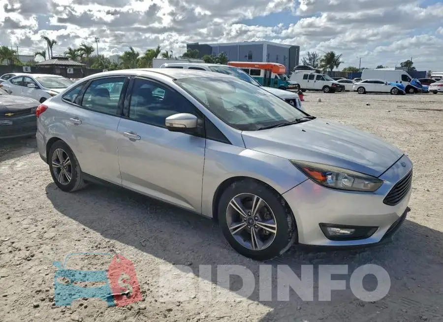 1FADP3FE4HL292253 Photo# 4