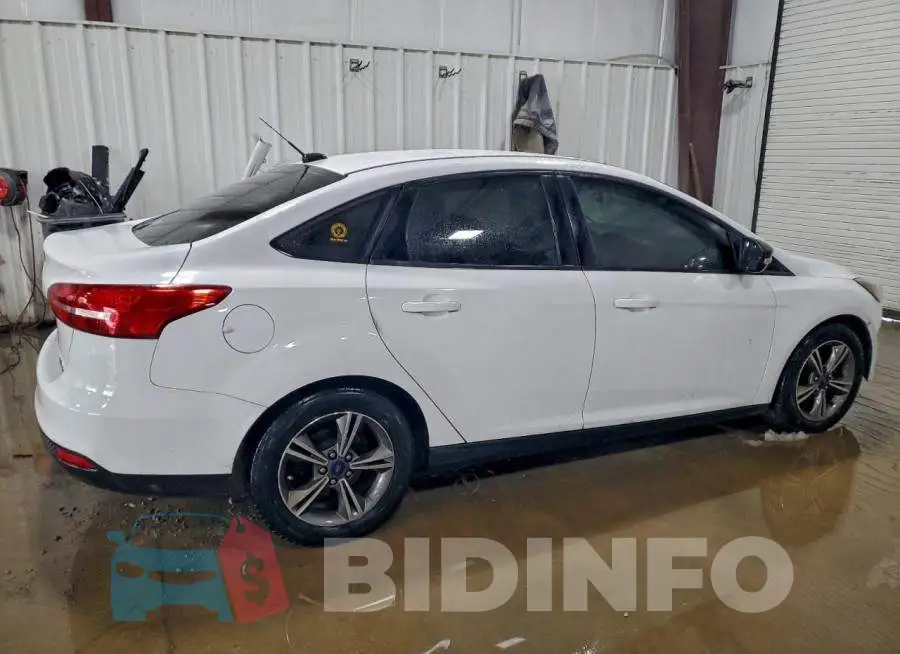 1FADP3FE8HL275939 Photo# 3