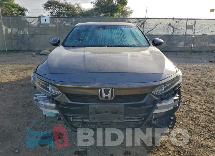 1HGCV1F31KA120555 Photo# 5