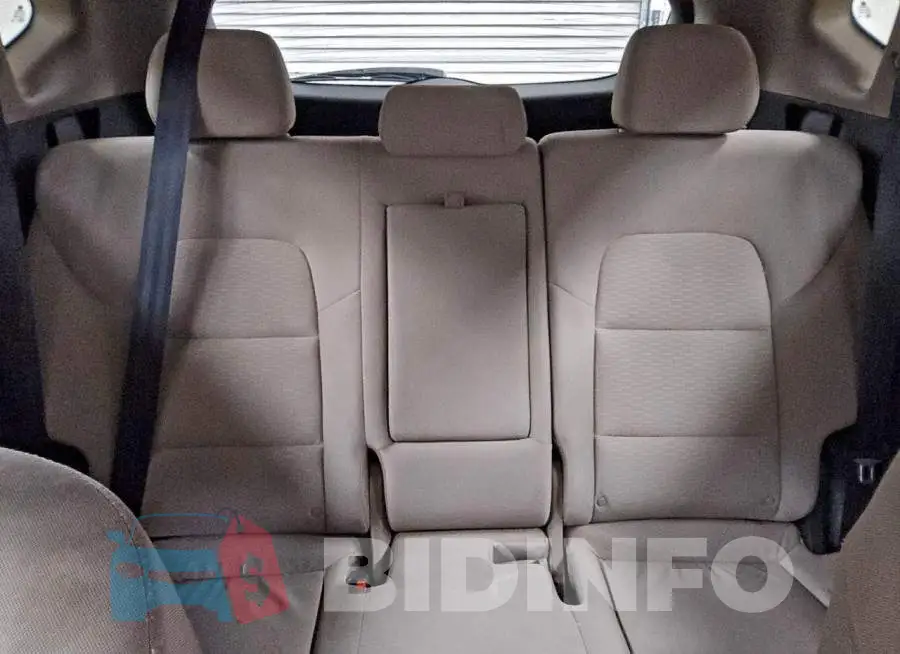 KM8J33A48LU110513 Photo# 10