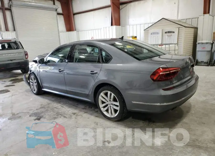 1VWLA7A33KC006921 Photo# 2