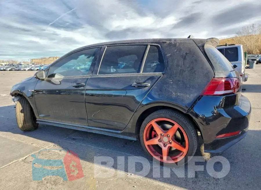 3VW5T7AU3MM009864 Photo# 2