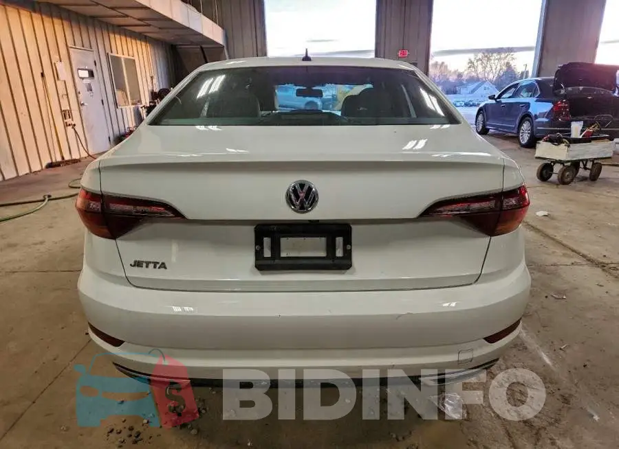3VWC57BU3KM042621 Photo# 6