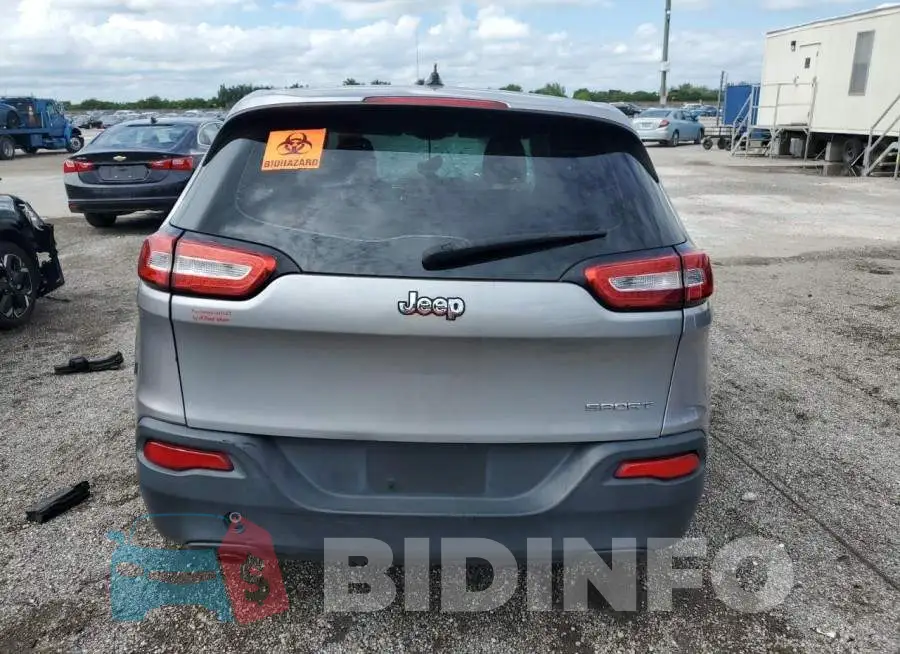 1C4PJLAB7GW274901 Photo# 6
