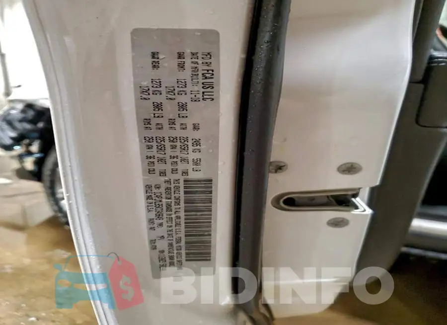 1C4PJMLB5KD349649 Photo# 13