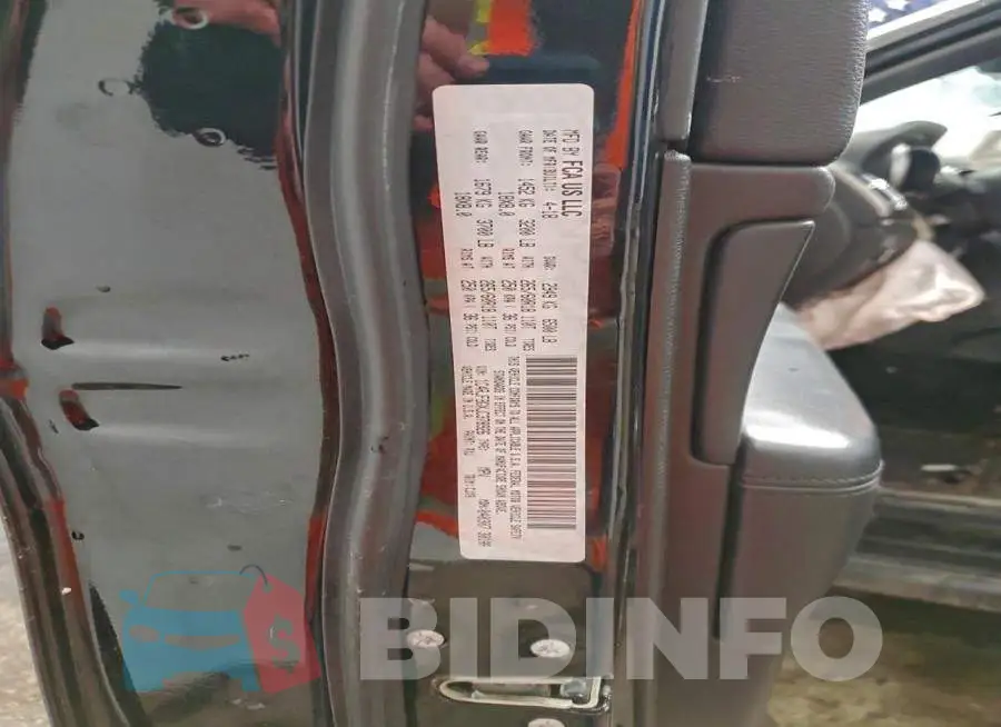 1C4RJFBGXJC378926 Photo# 13