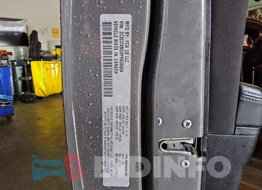 2C3CDXBG0PH638604 Photo# 12