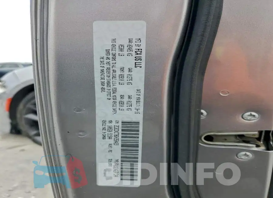 2C3CDXCT8GH350423 Photo# 12