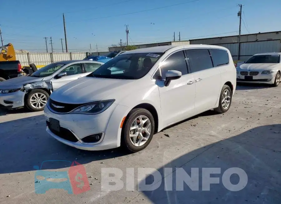 2C4RC1BGXHR796028 Photo# 1