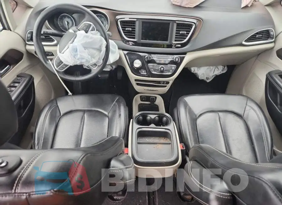 2C4RC1DG2LR260874 Photo# 8
