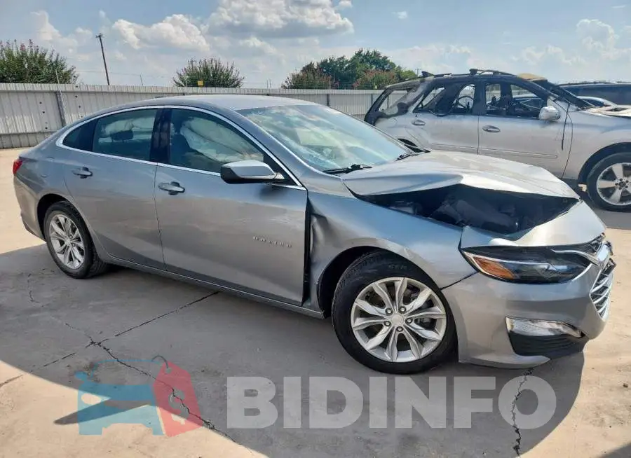 1G1ZD5ST2RF117050 Photo# 4