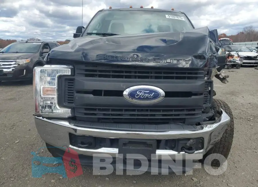 1FTBF2B63HEF50733 Photo# 5