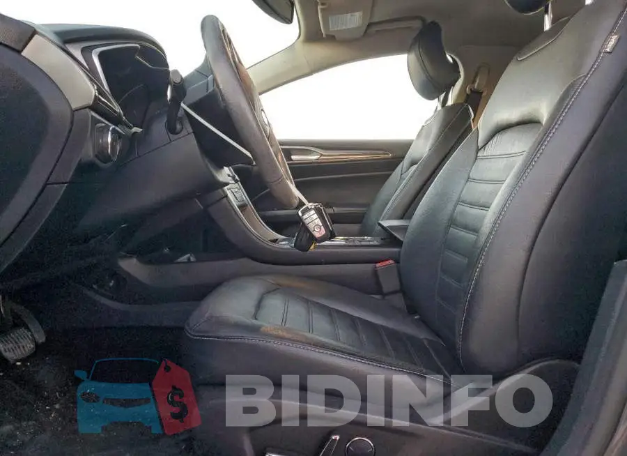 3FA6P0PU7HR191223 Photo# 7