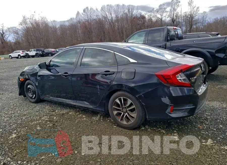 19XFC2F59JE003262 Photo# 2