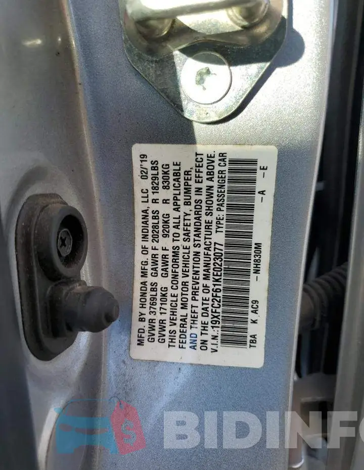 19XFC2F61KE023077 Photo# 12