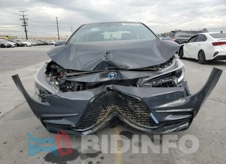 JTDBCMFE0S3091735 Photo# 5