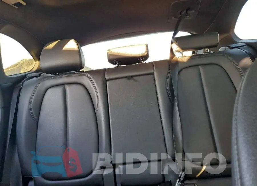 WBXHT3C33J5L26769 Photo# 10