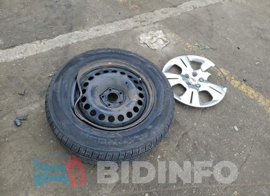 3GNCJKSB2JL337821 Photo# 13