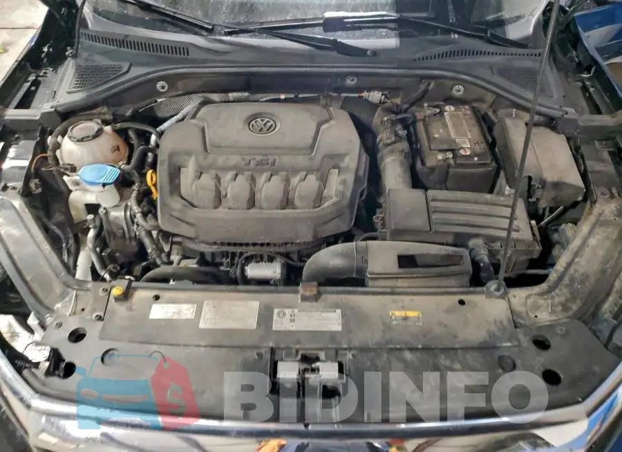 1VWCA7A32LC018723 Photo# 11