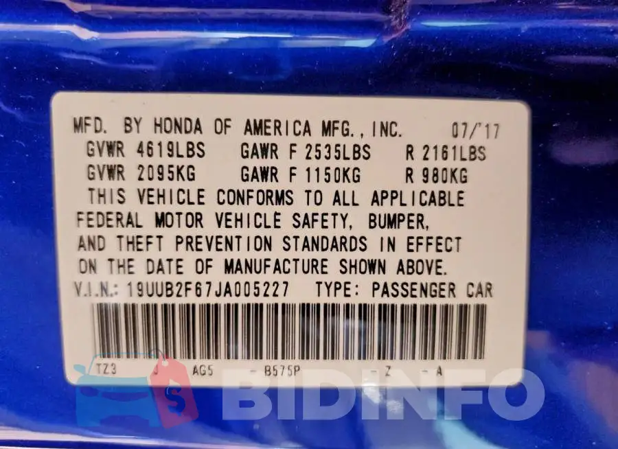 19UUB2F67JA005227 Photo# 12