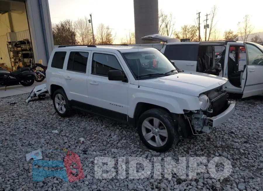 1C4NJPFB2GD507988 Photo# 4