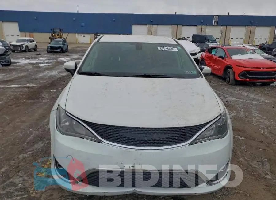 2C4RC1BG4HR753255 Photo# 5