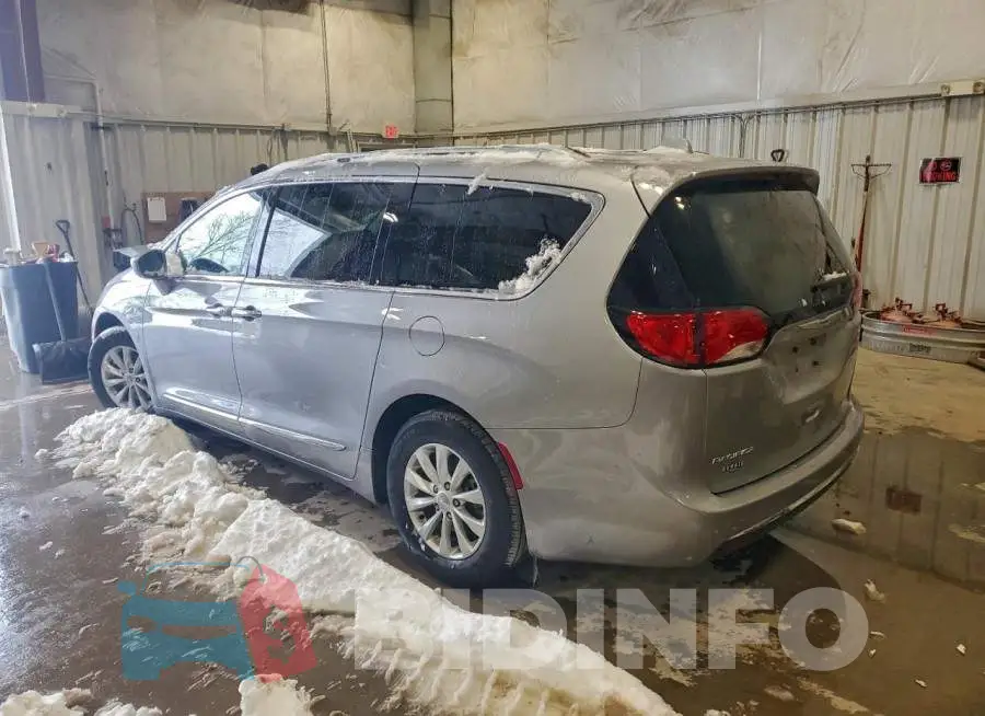 2C4RC1EG7JR294613 Photo# 2