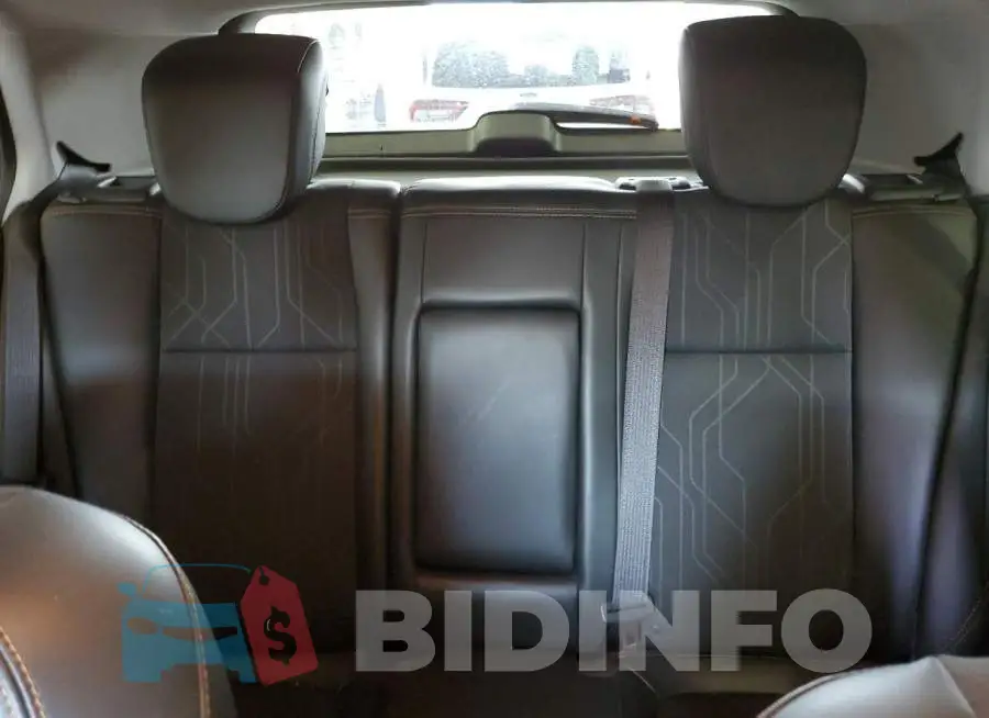 3GNCJPSB7JL367832 Photo# 10