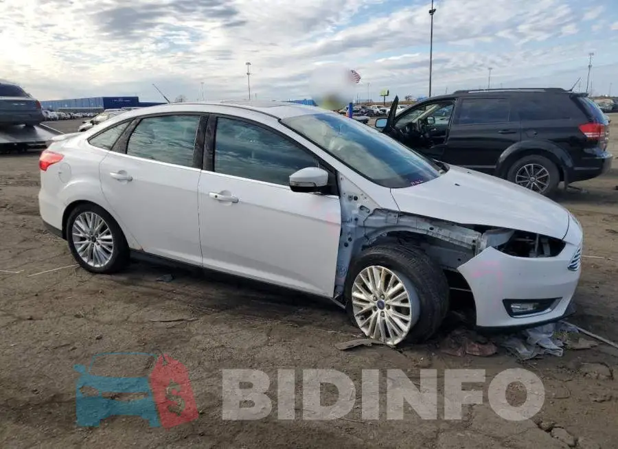 1FADP3J20HL313421 Photo# 4