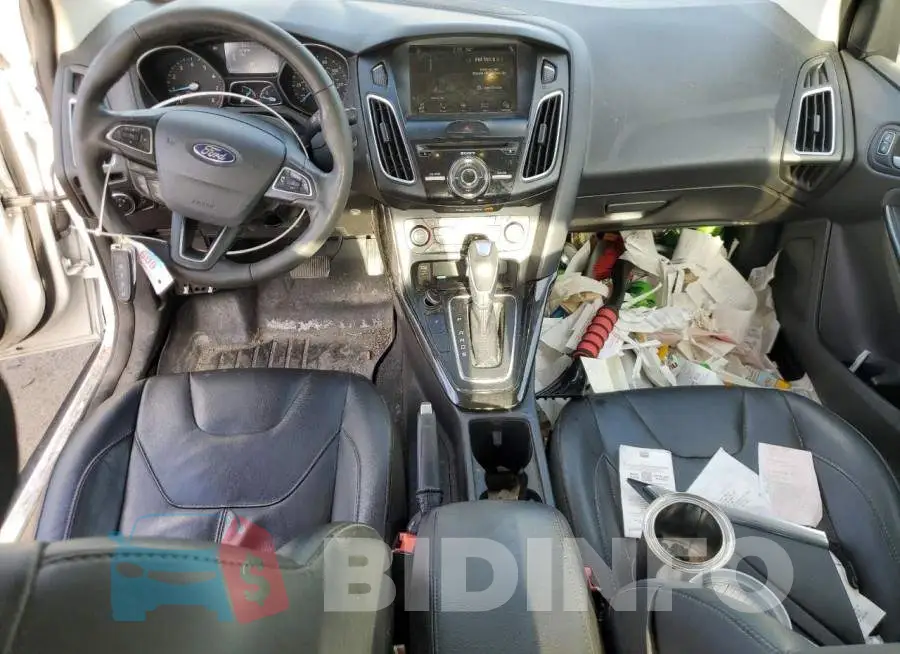 1FADP3J20HL313421 Photo# 8