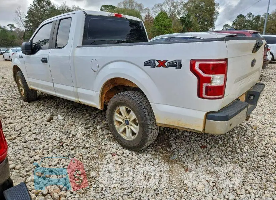 1FTFX1E51JKF42696 Photo# 2