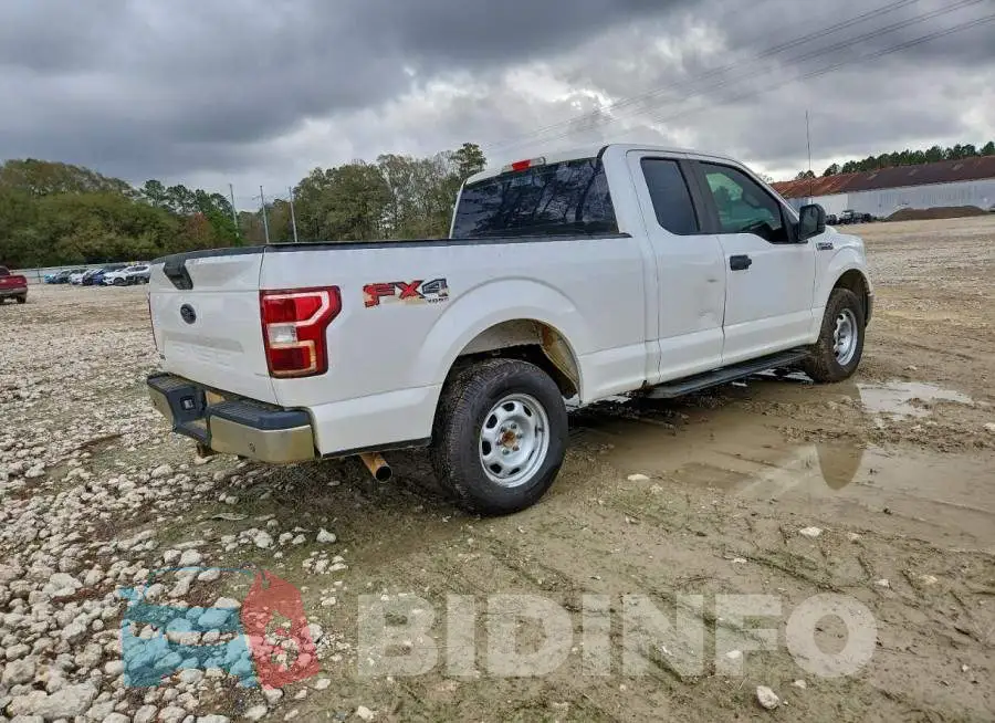 1FTFX1E55JKF17087 Photo# 3