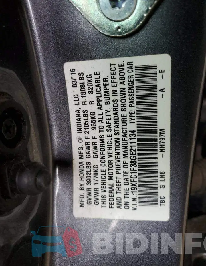 19XFC1F38GE211134 Photo# 12