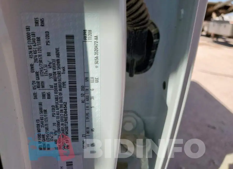 1FT7W2BT2RED84542 Photo# 12