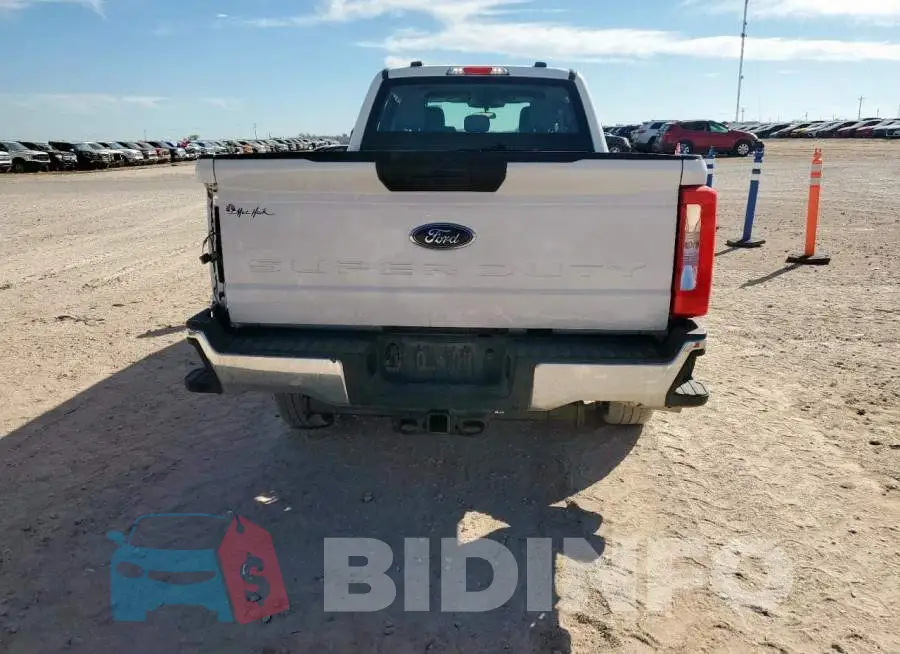 1FT7W2BT2RED84542 Photo# 6