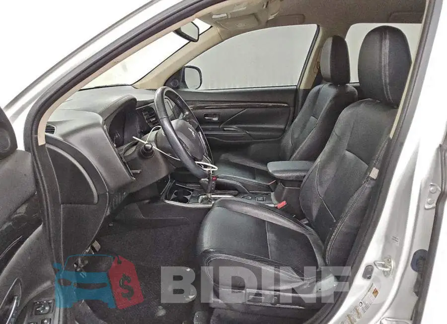 JA4AD3A34JZ006233 Photo# 7