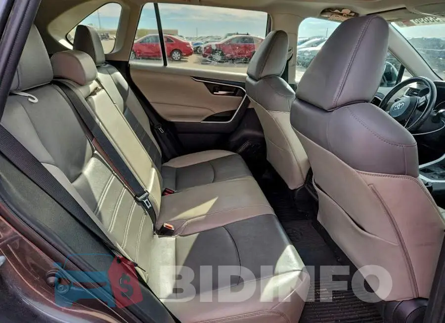 2T3A1RFV8MC161000 Photo# 11