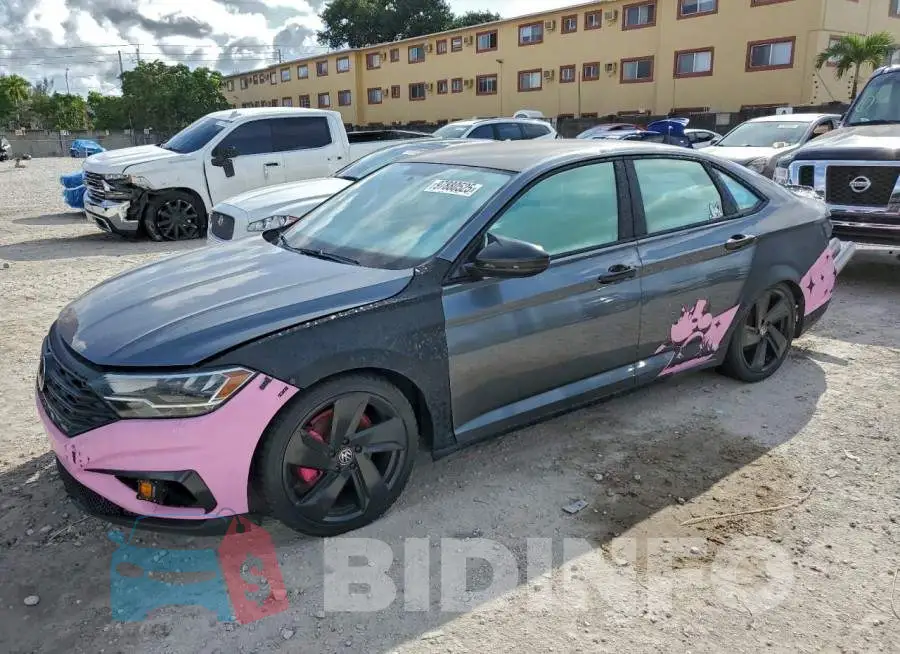 3VWCB7BU0KM258452 Photo# 1