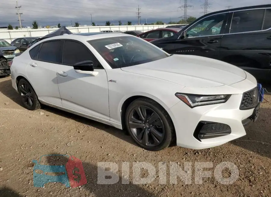 19UUB6F52PA001335 Photo# 4