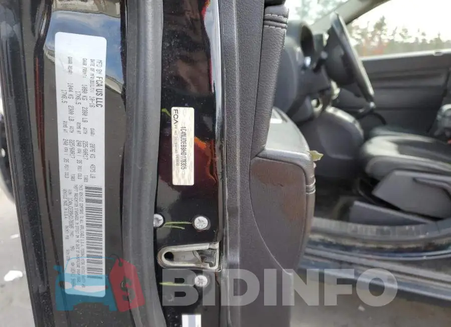 1C4NJDEB9HD178305 Photo# 14