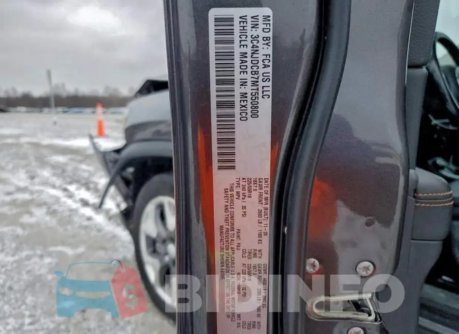 3C4NJDCB7MT550800 Photo# 13