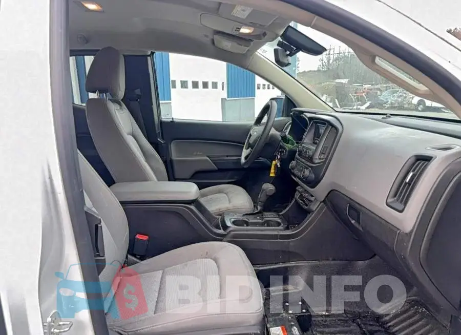 1GCHTBEA7H1225593 Photo# 5