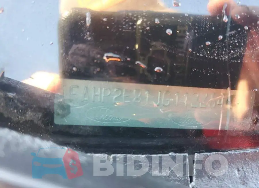 1FAHP2E81JG112264 Photo# 12