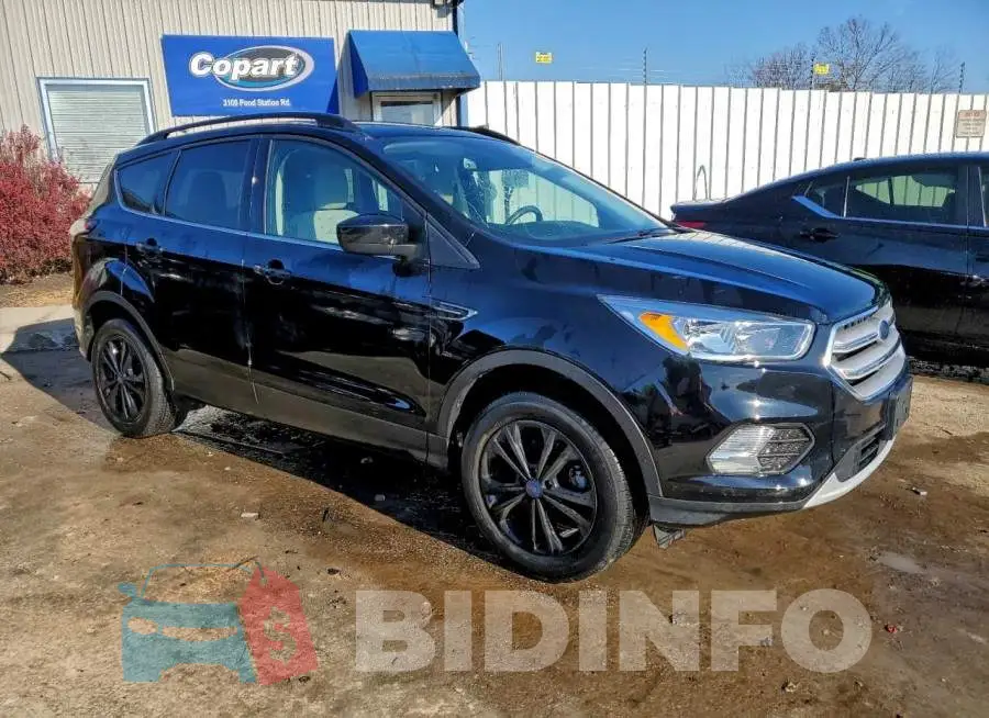 1FMCU0GD0JUC88585 Photo# 4